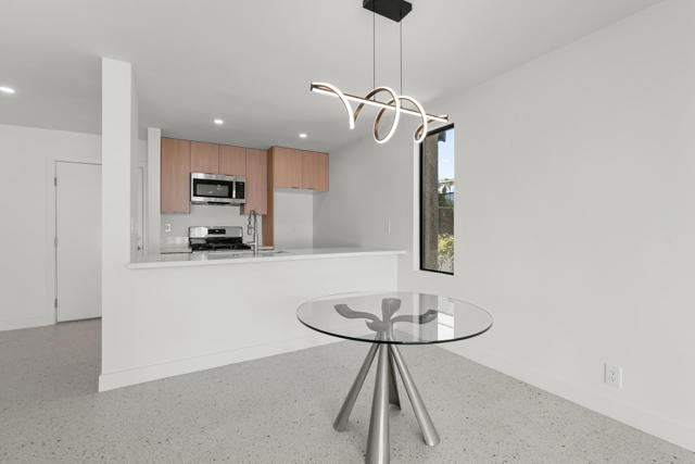 1400 E Palm Canyon Drive, Palm Springs CA: https://media.crmls.org/mediaz/74880479-9cab-4a04-98c6-a0e67b75f6a3.jpg