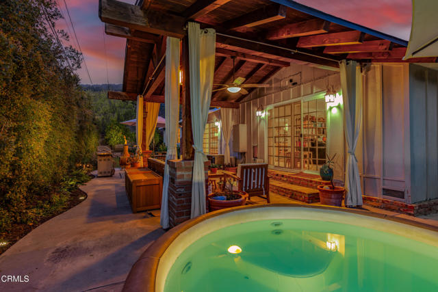 1009 Grandview Avenue, Ojai CA: https://media.crmls.org/mediaz/74882a7b-5b18-4e4e-badd-adc62fb35f85.jpg