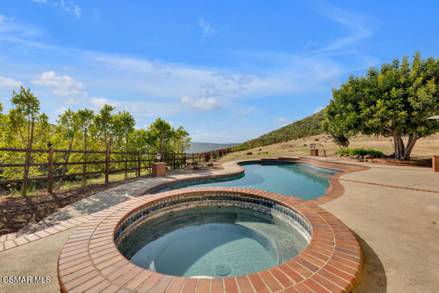 751 Wildwood Avenue, Thousand Oaks CA: https://media.crmls.org/mediaz/7488a90f-6052-480c-aa57-929b806561c7.jpg