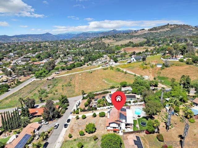 1817 Sunny Slope Terrace, Escondido CA: https://media.crmls.org/mediaz/7488c9a5-9e70-41ac-8857-db6c3ed5acf2.jpg