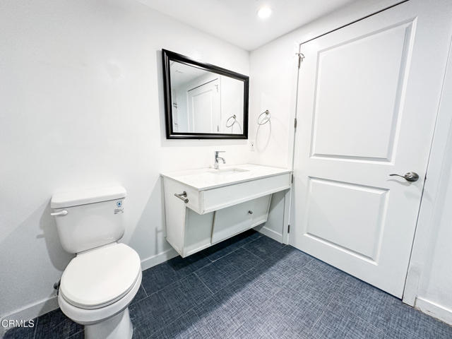 Detail Gallery Image 6 of 13 For 1111 Echo Park Ave #202,  Los Angeles,  CA 90026 - 1 Beds | 1 Baths