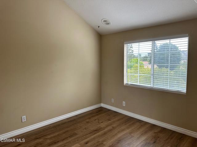630 Warwick Avenue, Thousand Oaks CA: https://media.crmls.org/mediaz/748a04c3-5d23-454f-8d5a-2362c9439e18.jpg