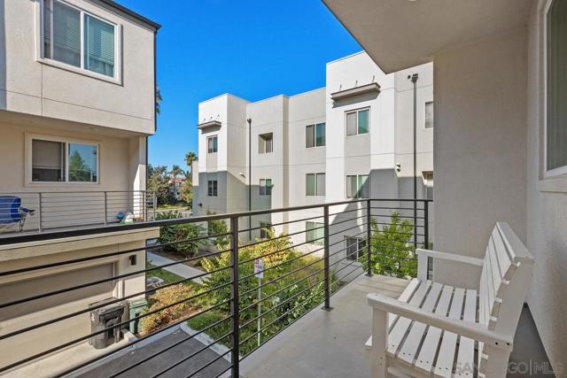 Image 12 of 22 For 5405 Beach Bluff Ln  224