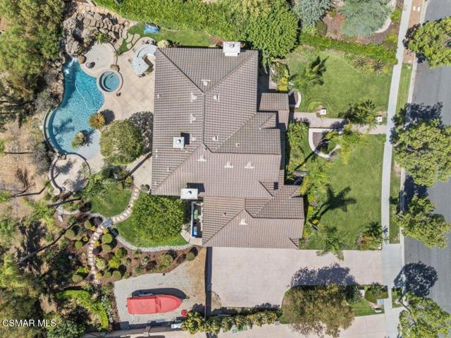 64 Highland Road, Simi Valley CA: https://media.crmls.org/mediaz/748d8658-7e68-452e-9424-ac233bd413b7.jpg