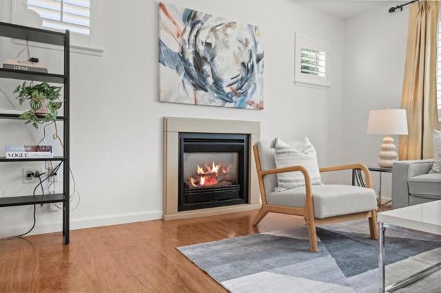 2834 Welk Cmn, Fremont CA: https://media.crmls.org/mediaz/748ee051-d7a5-48c0-8dcc-5bf56982d603.jpg