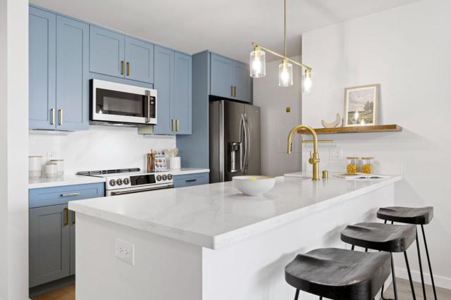 1483 Sutter Street, San Francisco CA: https://media.crmls.org/mediaz/748f57aa-f9b2-49c7-a545-30b8162a5892.jpg