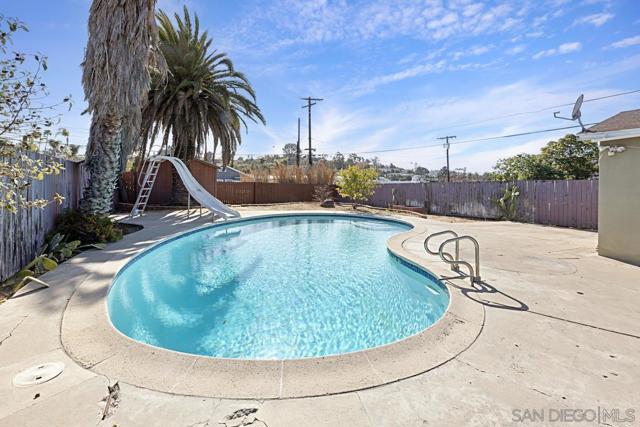 8605 Washington Ave, La Mesa, California 91942, 3 Bedrooms Bedrooms, ,2 BathroomsBathrooms,Single Family Residence,For Sale,Washington Ave,250000928SD