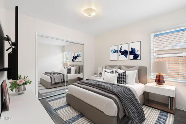 Detail Gallery Image 11 of 37 For 15233 Camarillo St, Sherman Oaks,  CA 91403 - 5 Beds | 4 Baths