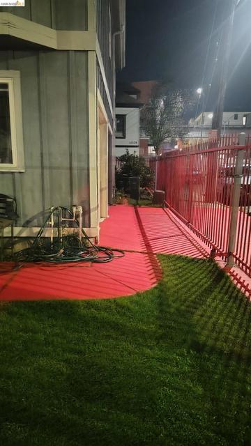 3532 San Leandro St, Oakland CA: https://media.crmls.org/mediaz/74909402-37ea-4a42-bd72-dcff16c477b0.jpg