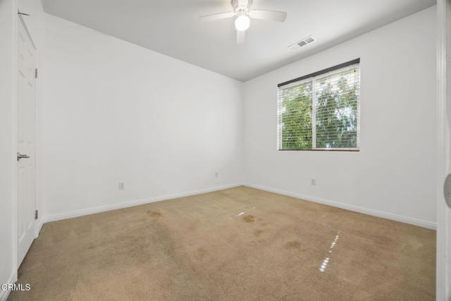 13418 Giro Drive, Bakersfield CA: https://media.crmls.org/mediaz/7491261a-1745-448e-8fdd-46cbb6079342.jpg