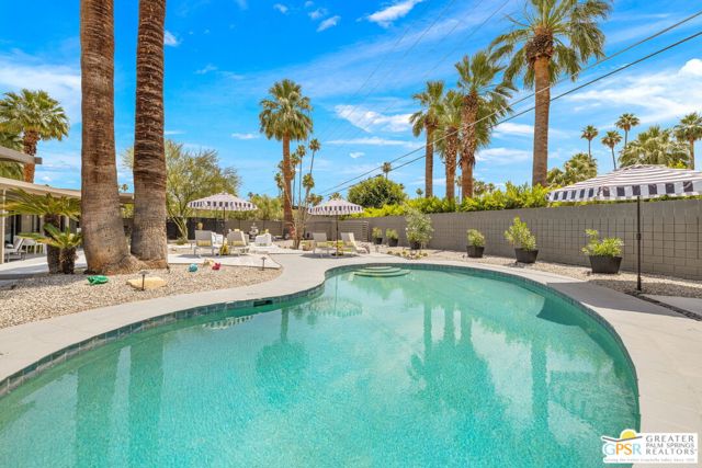 1251 E San Lorenzo Road, Palm Springs CA: https://media.crmls.org/mediaz/749181ba-e501-452c-8fee-2b99e3b1038e.jpg