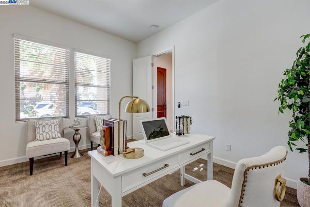 1440 Riva Trigoso Dr, Manteca CA: https://media.crmls.org/mediaz/749199e3-9c6d-4a85-a657-00b6d60f884d.jpg