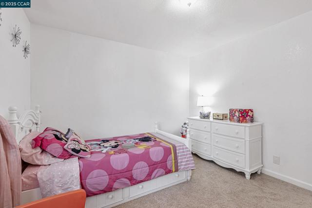 1771 Schooner Way, Pittsburg CA: https://media.crmls.org/mediaz/7492e32d-5720-4bd6-bc6e-bb815093c449.jpg