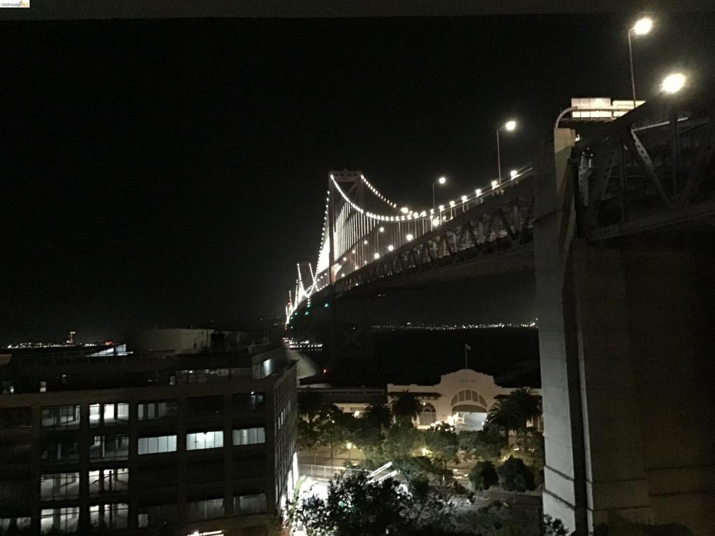 https://media.crmls.org/mediaz/749372b7-58dd-42e2-8841-a746fc5878de.jpg?preset=X-Large