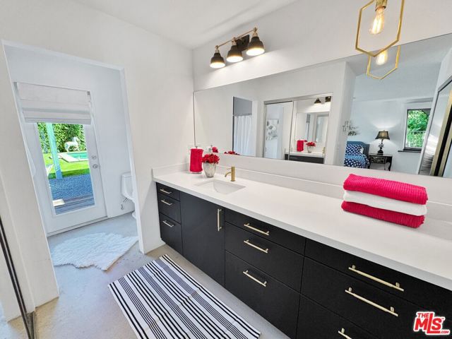 2235 E Paseo Gracia, Palm Springs CA: https://media.crmls.org/mediaz/749389a9-36fa-4e05-bdd0-f7230b1419f9.jpg