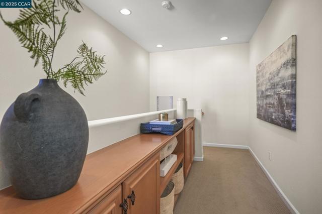 7774 Stoneleaf Rd, San Ramon CA: https://media.crmls.org/mediaz/7493b43a-7968-4950-b07a-5cbd34322cf9.jpg