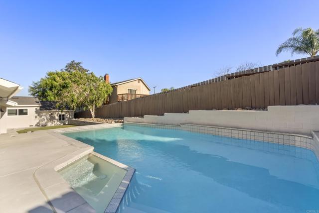 Detail Gallery Image 17 of 20 For 5170 Randlett Dr, La Mesa,  CA 91942 - 3 Beds | 2 Baths