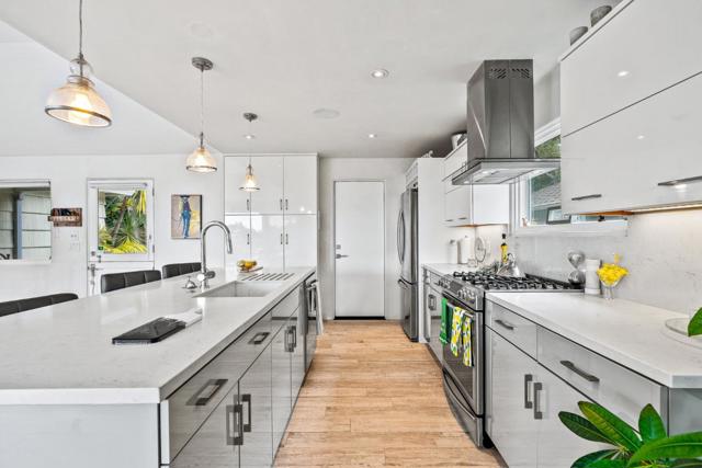 0 2SW Forest Avenue, Carmel CA: https://media.crmls.org/mediaz/74959fc6-a89c-4ebf-b53c-4ccee5a7a956.jpg