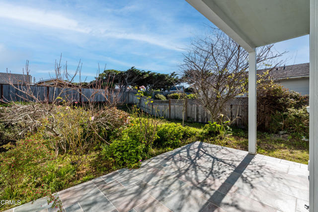 Detail Gallery Image 33 of 34 For 960 Glass Beach Dr, Fort Bragg,  CA 95437 - 2 Beds | 2 Baths