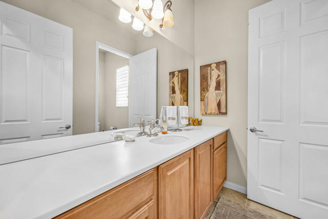 81554 Avenida Sombra, Indio CA: https://media.crmls.org/mediaz/74966e46-9b54-4cc1-a83c-e5cb88faaa58.jpg