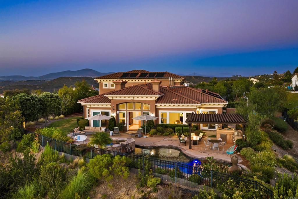 6539 Mesa Norte Dr.