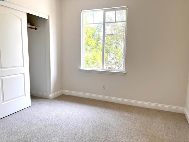 49031 Woodgrove Cmn, Fremont CA: https://media.crmls.org/mediaz/74984022-7045-4aa8-920f-ab6eb0d33ddf.jpg