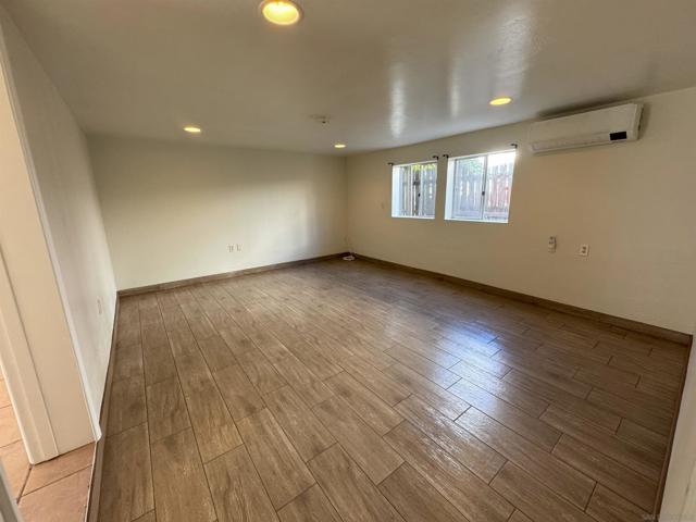 3102 Fenelon St, San Diego CA: https://media.crmls.org/mediaz/749858fa-b327-47a2-967f-efc66641092e.jpg