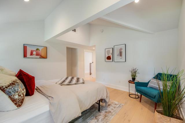846 Portola Road, Portola Valley CA: https://media.crmls.org/mediaz/749989f6-a70a-418b-8271-0d597aac03f8.jpg