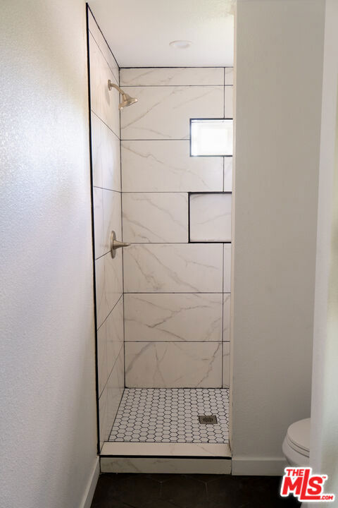 https://media.crmls.org/mediaz/749aa59f-e1de-45de-a24e-461cfbb54122.jpg?preset=X-Large