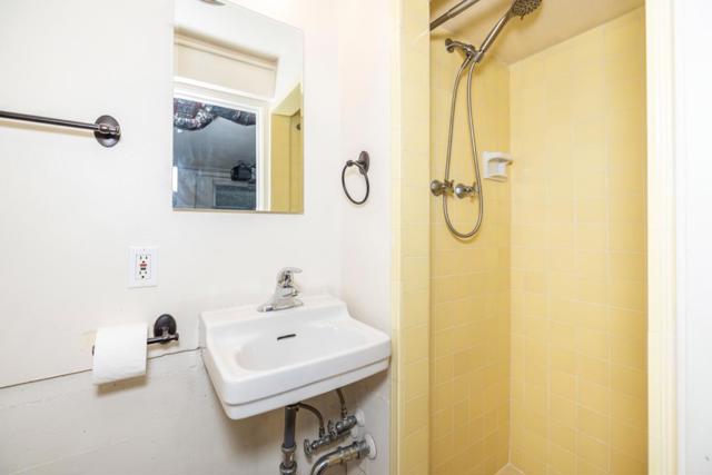 875 Broadway, Belmont CA: https://media.crmls.org/mediaz/749b6754-0966-4b63-8f67-f4f7da771a42.jpg