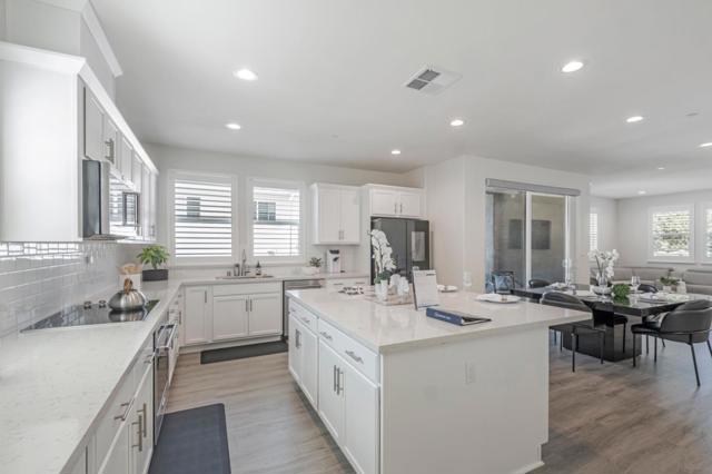 Image 11 of 45 For 912 Sienna Loop