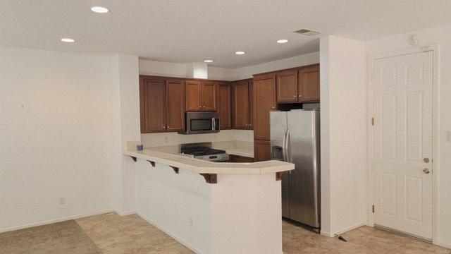 1446 Caminito Sardinia, Chula Vista CA: https://media.crmls.org/mediaz/749c9699-4920-4d4b-b71f-f153326c2ad3.jpg