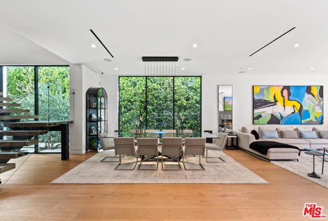 849 N Spaulding Avenue, Los Angeles CA: https://media.crmls.org/mediaz/749d614a-e20c-4bc7-91d8-2a3ece39dd58.jpg