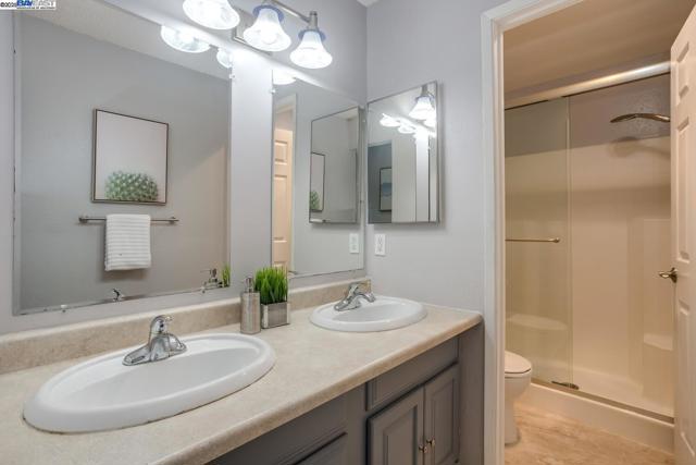 39887 Cedar Blvd, Newark CA: https://media.crmls.org/mediaz/749d7648-f2f7-4dad-a3c0-673313a6560e.jpg