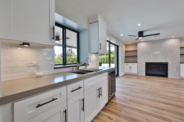 32299 Whispering Palms Trail, Cathedral City CA: https://media.crmls.org/mediaz/749e1d74-687a-49fc-a5ba-ddb567ea7802.jpg