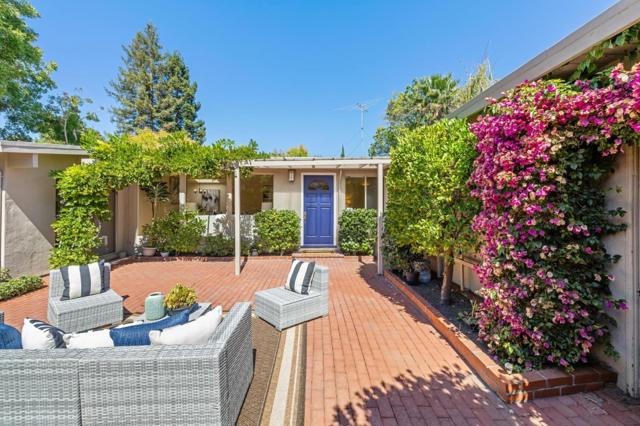 3224 Kipling Street, Palo Alto CA: https://media.crmls.org/mediaz/749e7e71-a267-4692-94f8-19a20635c4f7.jpg