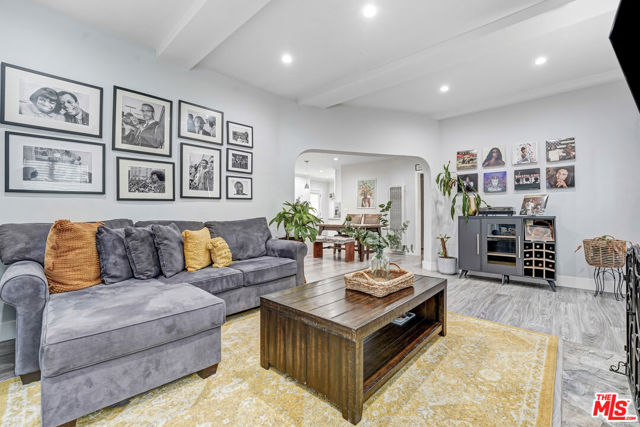 600 W 102nd Street, Los Angeles CA: https://media.crmls.org/mediaz/749f65b4-d936-4811-a348-6bafd02fcd33.jpg