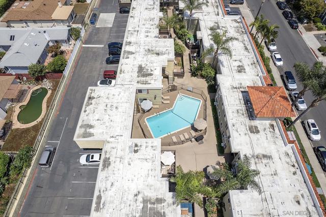 6602 Beadnell Way, San Diego CA: https://media.crmls.org/mediaz/749f8f16-d3b7-48dd-b4fd-61d8b10eae4c.jpg
