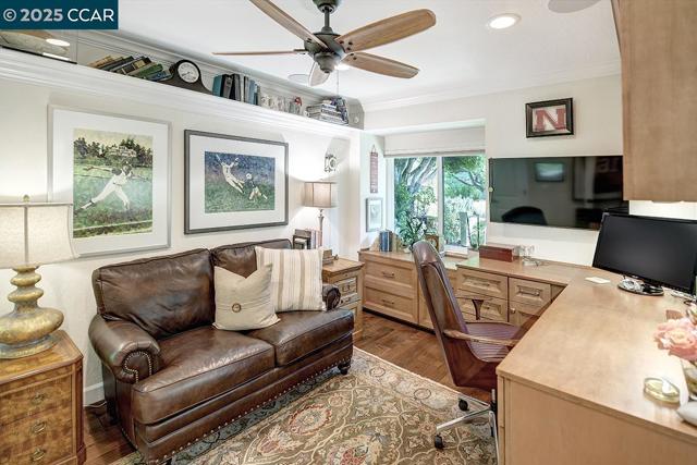 633 Terra California Dr, Walnut Creek CA: https://media.crmls.org/mediaz/74a0cb90-b1eb-4f0e-a03f-d0294b215b71.jpg