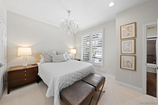 Image 16 of 32 For 7723 Ivanhoe Ave