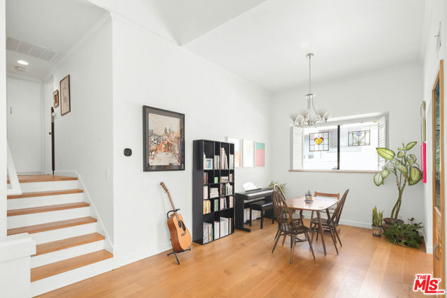 4616 Glencoe Avenue, 6 photo 8