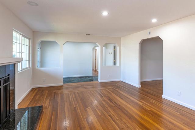 958 Ginger Lane, San Jose CA: https://media.crmls.org/mediaz/74a25ec2-ffc1-4d50-bb21-094395d19ddb.jpg