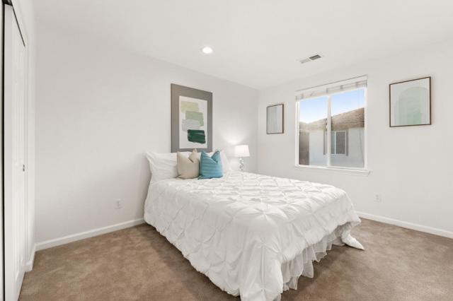 325 Toscana Way, Hayward CA: https://media.crmls.org/mediaz/74a2784b-5350-4158-b51e-20b3ccd4a29a.jpg