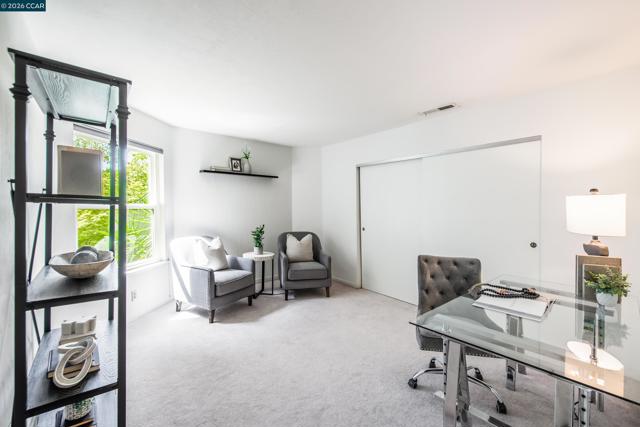 Image 35 of 52 For 1006 Howard Hills Rd