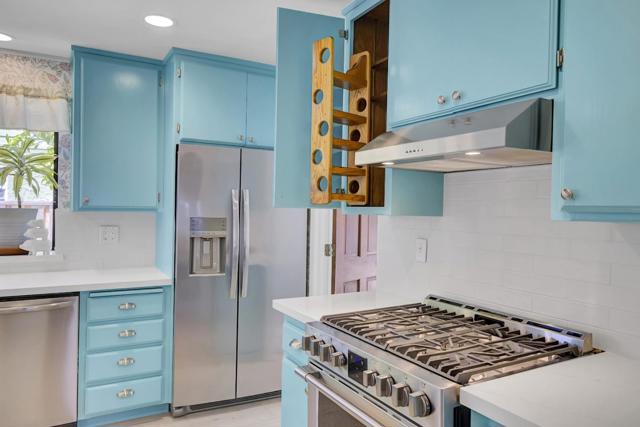 111 E Hedding Street, San Jose CA: https://media.crmls.org/mediaz/74a456fd-4454-4058-b04e-50ee708135c6.jpg