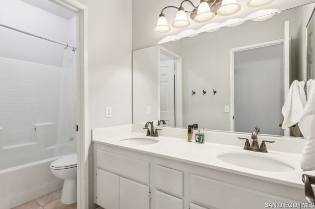 24641 Lincoln AVE, Murrieta CA: https://media.crmls.org/mediaz/74a463ce-7fe8-44ef-ba05-eb95e739507a.jpg