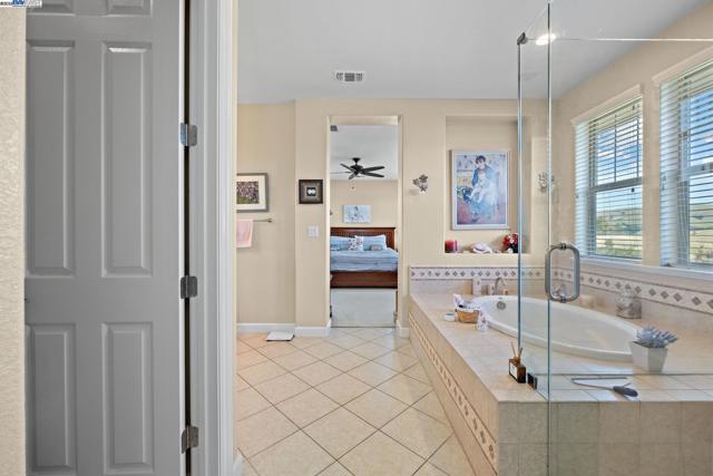 9779 Reimers Way, Dublin CA: https://media.crmls.org/mediaz/74a55545-3170-480a-b62d-5d0920864447.jpg