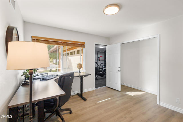 Detail Gallery Image 26 of 45 For 1036 Stanford Dr, Simi Valley,  CA 93065 - 5 Beds | 2/1 Baths