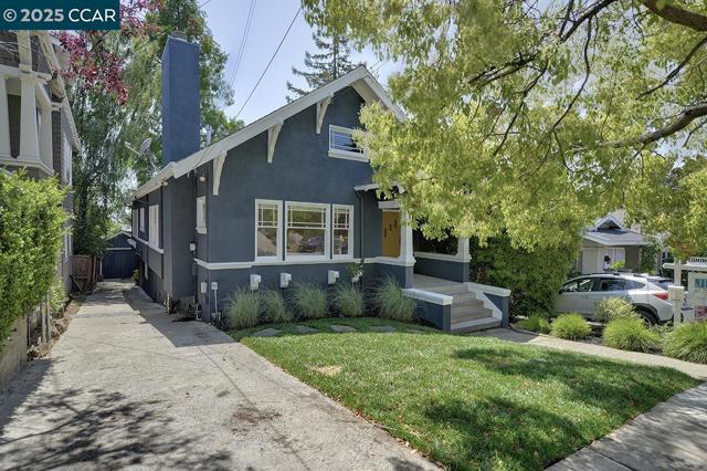 1039 Elsinore, Oakland CA: https://media.crmls.org/mediaz/74a5cb29-09d9-4e29-bfea-c090ab235360.jpg