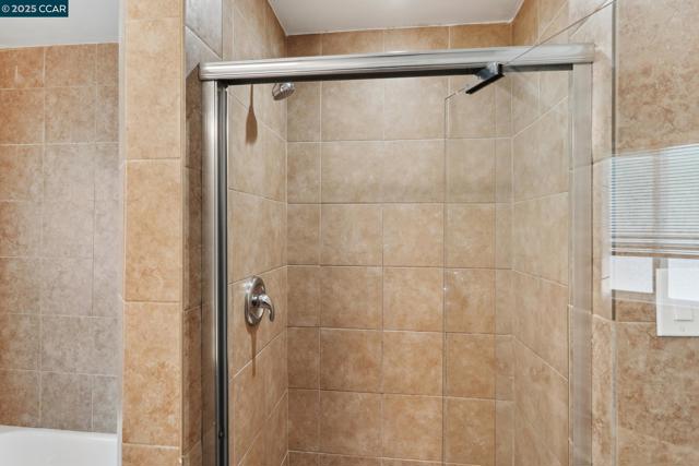 1580 3rd Ave, Walnut Creek CA: https://media.crmls.org/mediaz/74a76e6e-882d-4e33-a9dd-e8a345a1ecaf.jpg